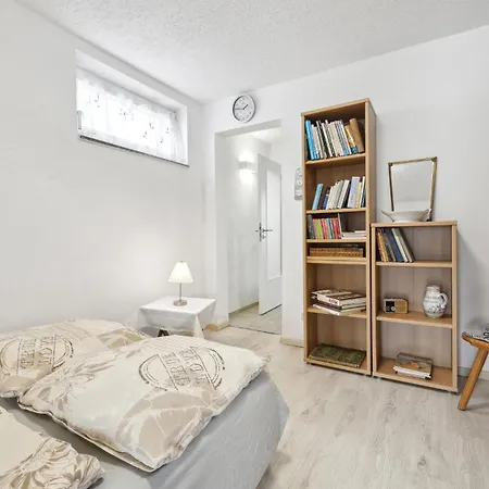 1 Bedroom Lovely In * Zirchow